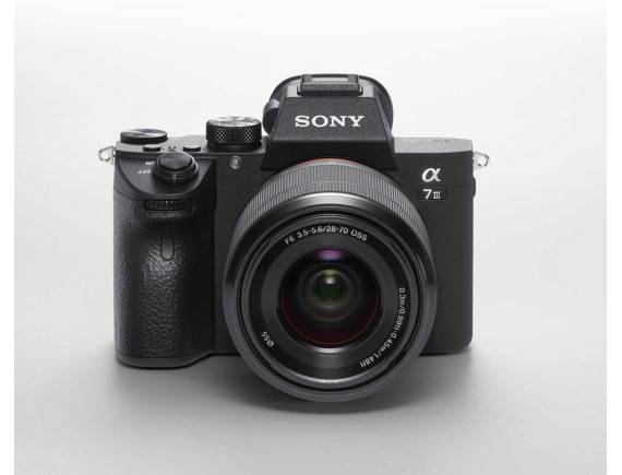 Digitalni fotoaparat  SONY ILCE7M3B Alfa 7 II serije E s senzorjem polnega formata s 5-osnim stabilizatorjem slike + objektiv  SEL-2870